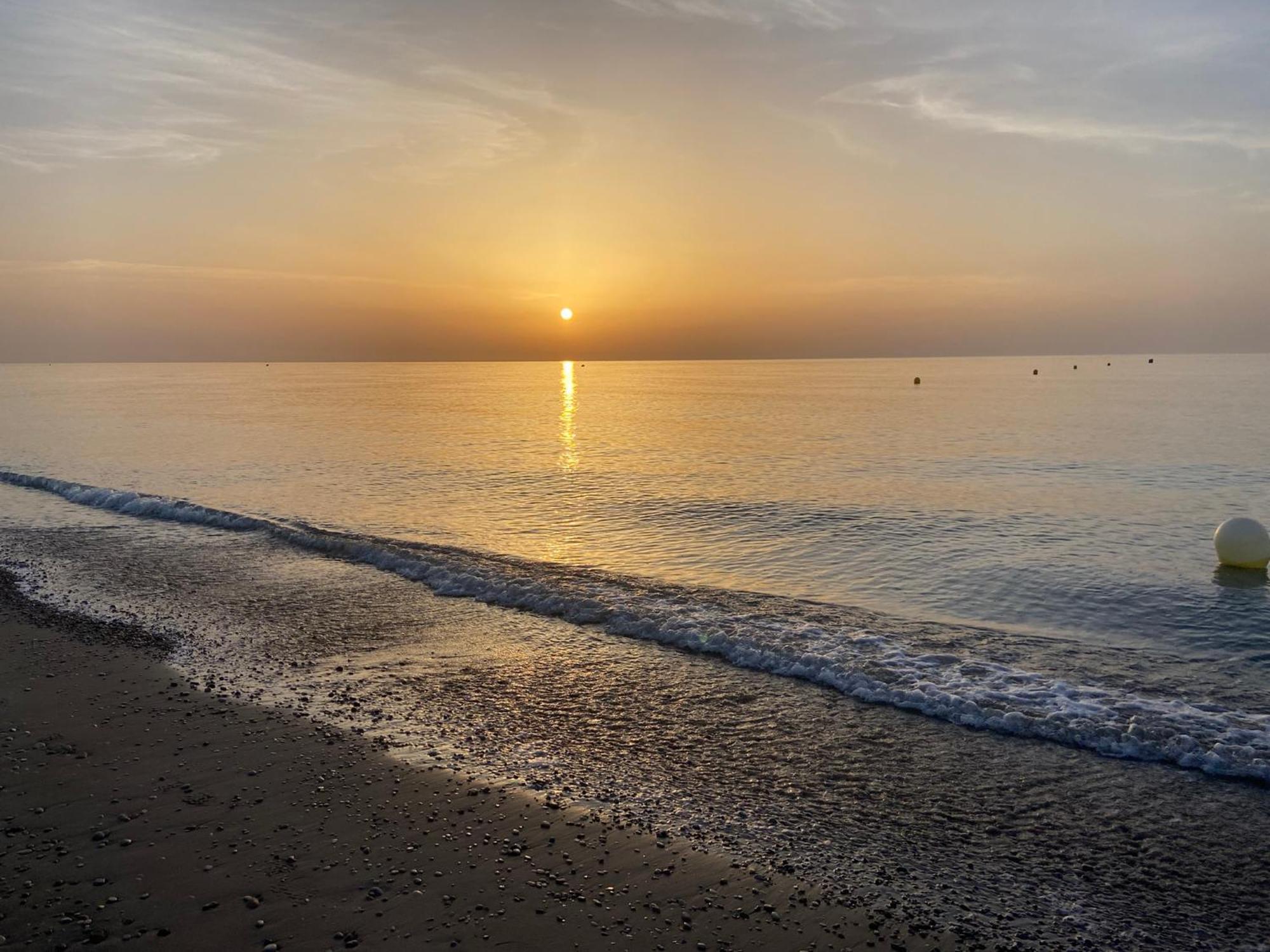 Primera Linea De Playa, Villa Conchita, Con Salida Al Mar Sagunto Bagian luar foto